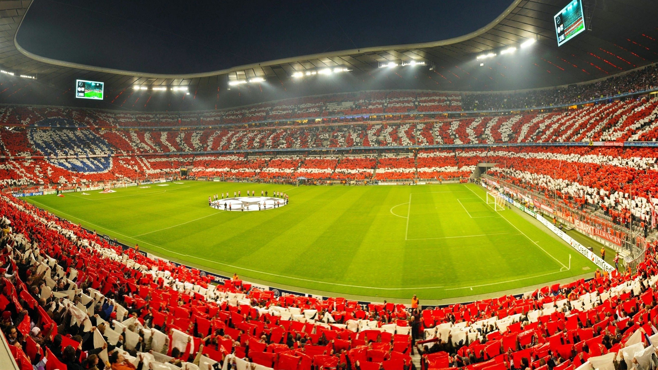 顶尖球队在大舞台上大放异彩,取得辉煌胜利,顶尖队队呼