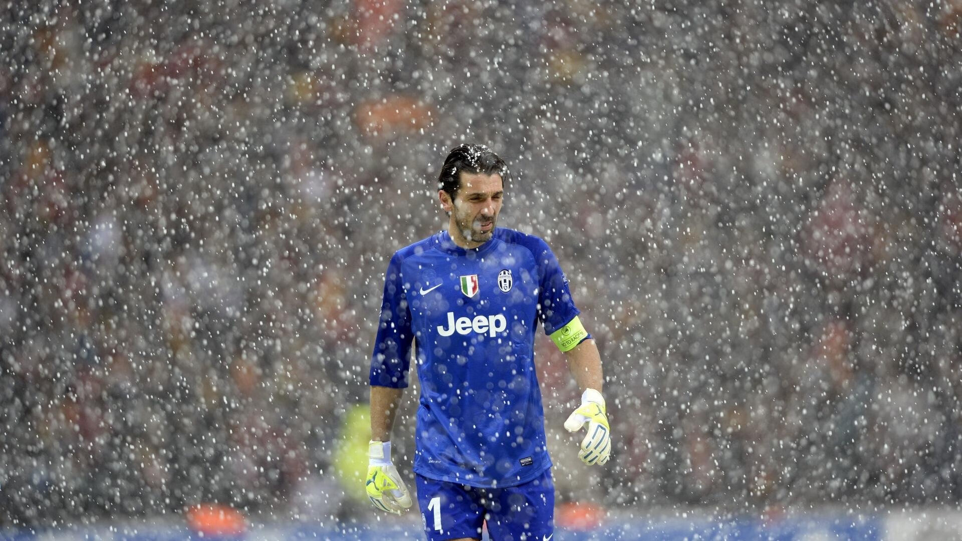 开云体育APP下载-巴黎圣日耳曼在法甲继续领跑，稳居榜首